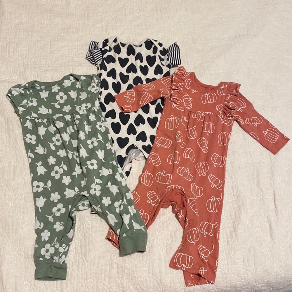*Baby Girl Capsule*: 6-9 months, Cat & Jack baby girl rompers. Set of three.